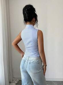 Rafferiza Áo tank top nữ màu đỏ chấm bi, dáng ôm, vạt bất đối xứng - Xanh và trắng - Xem 2