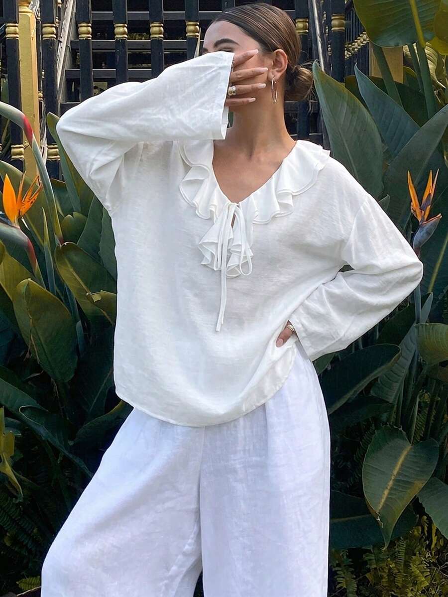 DAZY Solid Color Loose Long Sleeve Round Neck Women's Blouse Vacation White Autumn Elegant - White - View 1