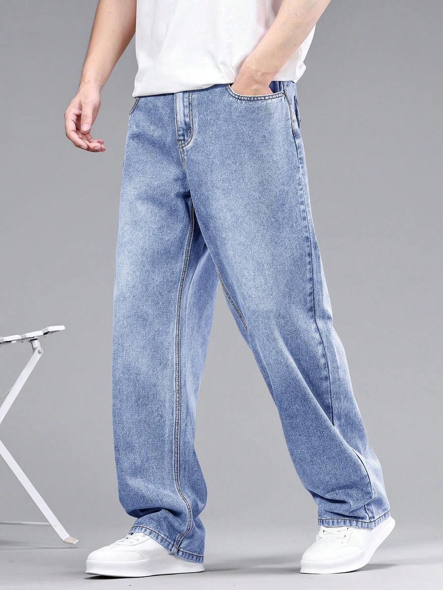Manfinity Hypemode Celana Panjang Denim Pria Ukuran Besar Warna Biru Muda dengan Potongan Lebar, Cocok untuk Liburan Musim Panas dan Kasual. - Light Wash - View 1