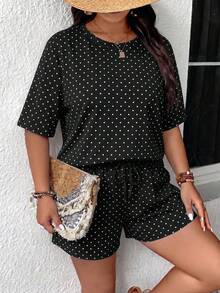 SHEIN Frenchy Set 2 Potong Kaos dan Celana Pendek Liburan Musim Panas Terbaru Ukuran Plus - Hitam - View 4