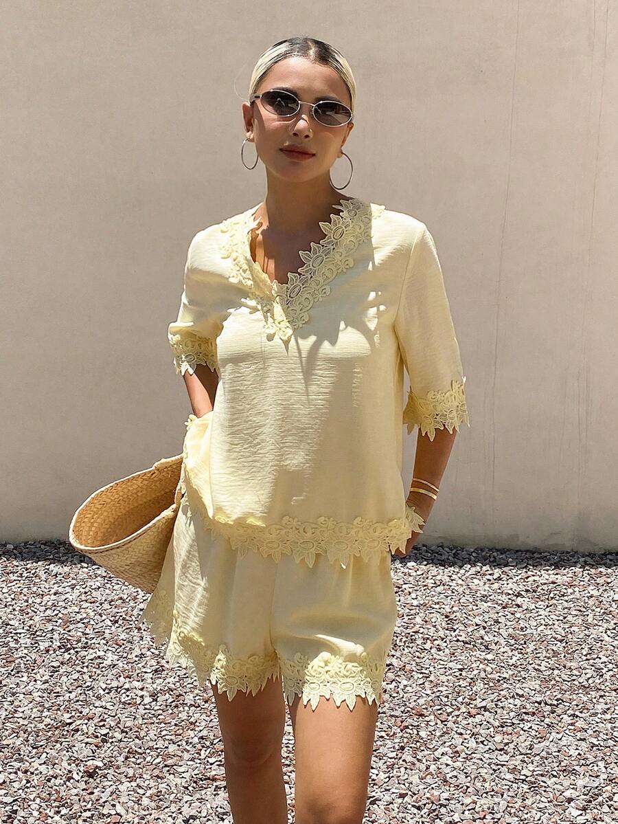 Livesso Spring Summer Yellow Patchwork V-Neck Short Sleeve Loose Top Casual Shorts Women 2pcs Set Vacation - Yellow - View 1