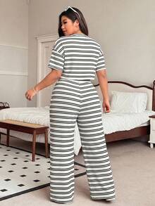 SHEIN EZwear 大尺碼女款條紋短袖上衣與寬腿長褲休閒套裝 - 彩色 - 查看 2