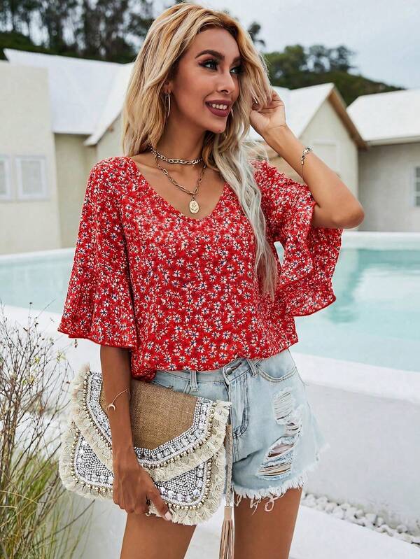 Breezaya Women's Summer Vacation Ditsy Floral V-Neck Short Sleeve Blouse Zoey Outfit Ytk Clothes Clothes For Ladies Discount Zante Holiday Outfit