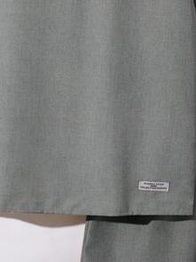 SHEIN Teenager Jungen 2er Set Lässig Vielseitig Texturiertes Kurzarmhemd und Shorts Set Teenager Jungen 2er Set Jungen Schwarze Kurz Sets - Grau - Übersicht 3