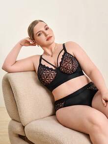 Hourtrue Plus Size Sexy Lace Underwire Bra Set - Black - View 9