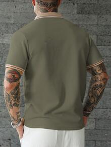 Manfinity CasualCool 男士夏季休閒度假日常通勤拼色條紋印花紋理面料半拉鍊 Polo 衫 - 綠色 - 查看 2