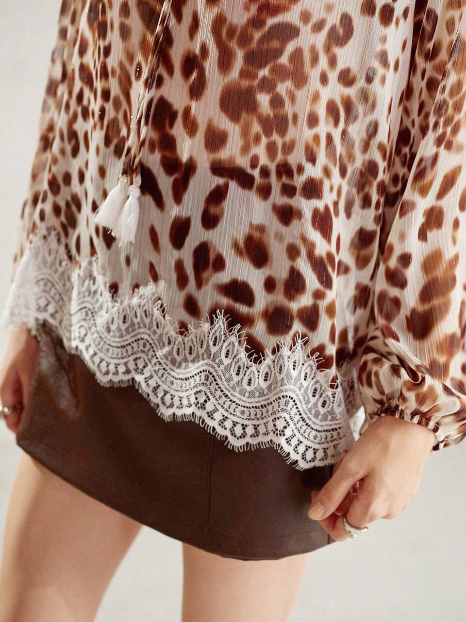WOMEN'S SPRING/SUMMER LEOPARD PRINT LOOSE FIT LACE TRIM PATCHWORK TOP