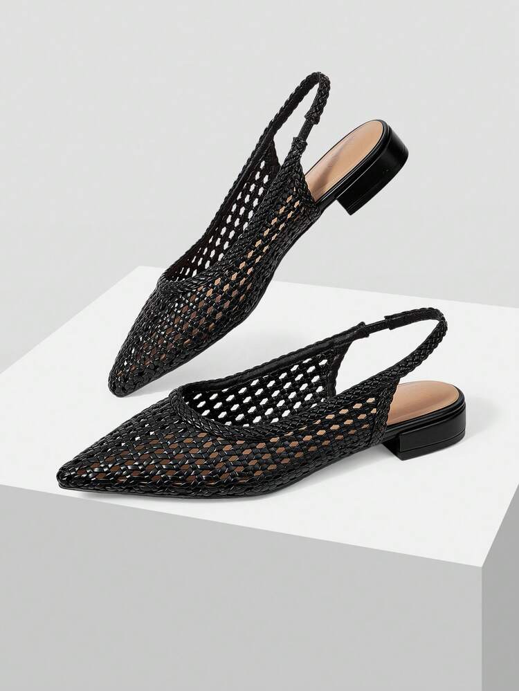 WOMEN'S NEW EUROPEAN AND AMERICAN FASHION BLACK VERSATILE COMFORTABLE ELEGANT WOVEN HOLLOW POINTED BACK EMPTY BACK STRAP FLAT SHOES