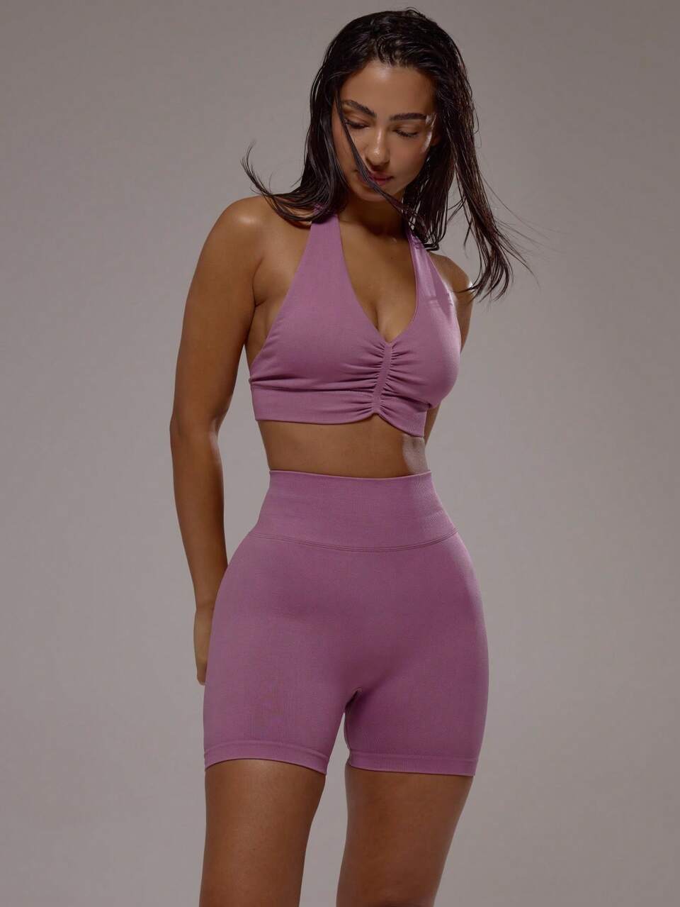 2 pezzi Reggiseno sportivo con scollo all'americana e arricciatura frontale, confezione multipla, per allenamento attivo, palestra, pilates, fitness, uso quotidiano e casual, colore quarzo fumé