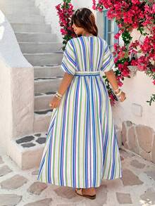 Vionelle Vestido de Talla Grande Estilo Vacacional con Rayas Coloridas, Cuello en V y Cintura Ceñida - Azul - Ver 2