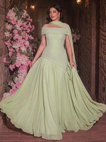 Glamrae Đầm maxi cỡ lớn sang trọng, thanh lịch màu xanh lá cây với chất liệu satin và chiffon co giãn, thiết kế phối ghép bất đối xứng, xếp ly dáng chữ A, cổ yếm gợi cảm, phù hợp cho tiệc tối, tiệc độc thân, hẹn hò, dạ hội, đám cưới. - màu xanh lá - Xem 8