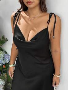 GalTyme Plus Size Summer Elegant Solid Color Lace Patchwork Backless Cami Dress - Black - View 5