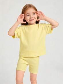 Young Girl Solid Color Short Sleeve T-Shirt And Shorts Casual Daily Outfit Set - Yellow - View 5