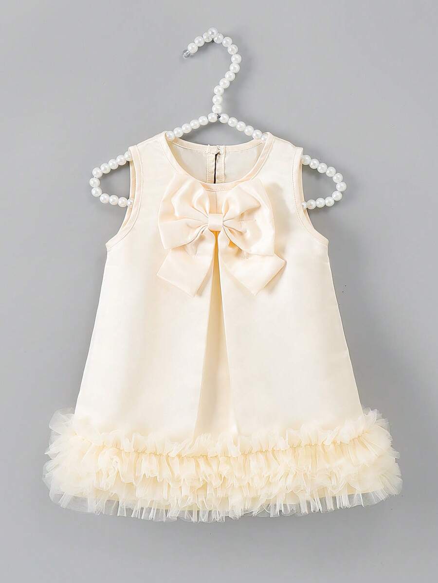 SHEIN Glamorique Kids 女嬰夏季洋裝,開學季,3個月至3歲,杏色,可愛時尚3D蝴蝶結,圓領,無袖,多層荷葉邊網紗洋裝,鈕扣開合,舒適柔軟,優雅時尚,適合春/夏季、生日、家庭、學校、派對,可作為禮物 - 杏色 - 查看 1
