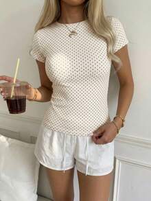 CovetEZ Kaos Kasual Wanita Gaya Minimalis Kasual dengan Warna Dasar Aprikot Muda dan Motif Polkadot Cokelat di Seluruh Permukaan, Cocok untuk Musim Semi dan Musim Panas, Gaya Serbaguna - MultiWarna - View 5
