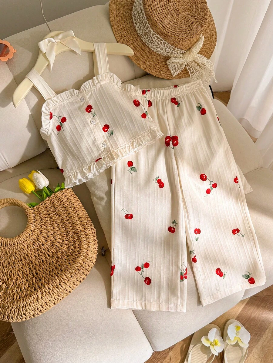 SHEIN Genkimix Kids 2件套女童休闲樱桃印花吊带背心和裤子套装，提花梭织面料，适合日常和度假穿着，夏季百搭 - 米色 - 查看 1