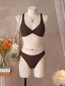 SHEIN Swim Curve 大尺碼女款扭轉前胸深V領比基尼上衣，可調節金屬扣肩帶，抓褶極簡優雅夏季海灘度假棕色 - 棕色 - 查看 6