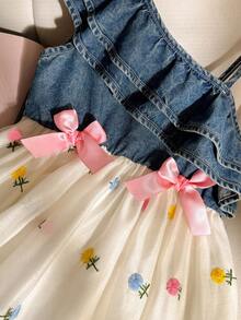 SHEIN Elladie kids 女童時尚雙層荷葉邊不對稱肩帶牛仔拼接刺繡網紗A字洋裝，粉色蝴蝶結裝飾，夏季街頭風 - 彩色 - 查看 5