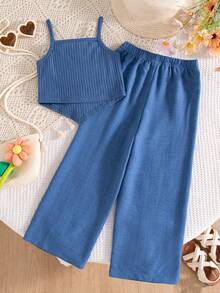SHEIN Elladie kids 2件組女孩夏季創意3D藍花裝飾吊帶上衣，V領不對稱下擺搭配3D花卉袖口休閒長褲，簡約海島海灘度假百搭休閒套裝 - 藍色 - 查看 3