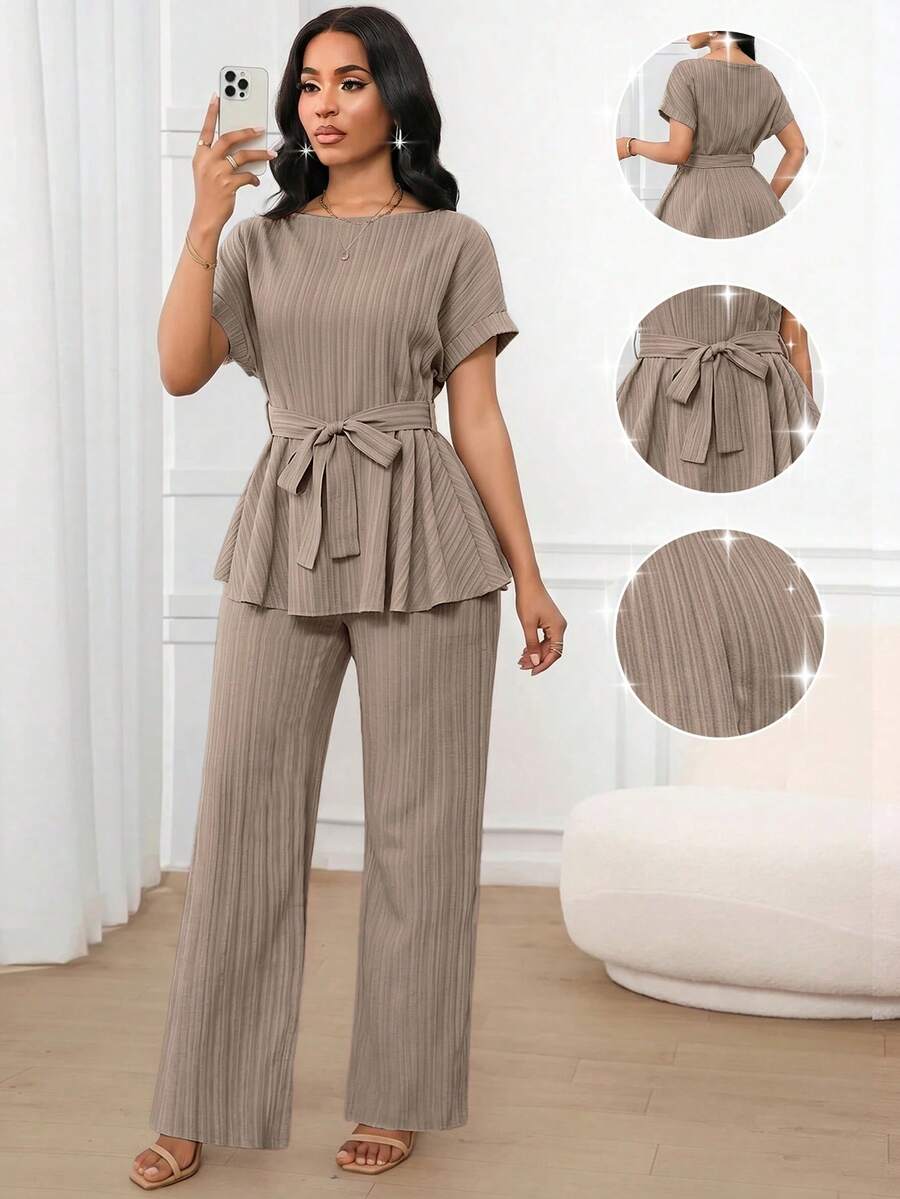 SHEIN Lady 女款卡其色夏季休閒優雅辦公提花兩件套,短袖上衣與寬鬆直筒長褲,通勤度假端莊機場穿搭 - 卡其色 - 查看 1