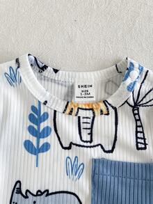 SHEIN Playful Pals 2件/套 新生兒男嬰 & 女嬰休閒可愛卡通簡約基本款套裝，藍色 & 白色動物長頸鹿牛象犀牛斑馬獅子草葉印花短袖T恤上衣 + 彈性腰藍色純色長褲附口袋，採用柔軟羅紋針織面料，適合夏季日常穿著、購物、旅行、度假及各種場合 - 藍色 - 查看 3