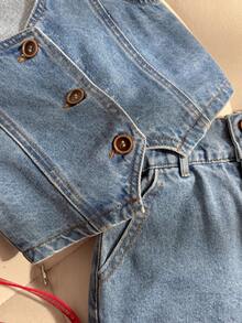 2pcs/Set Young Girl Denim Outfit, Summer, Soft, Cotton, Casual, Fashion, Versatile, Daily, Loose & Comfortable, Minimalist, Cute V-Neck Sleeveless, Contrast Stitching Design, Elastic Waist, Loose Fit, Vintage Classic Dark Blue Washed V-Neck Sleeveless Denim Vest + All-Match Denim Shorts, Suitable For Casual, Vacation, Daily - Medium Wash - View 4
