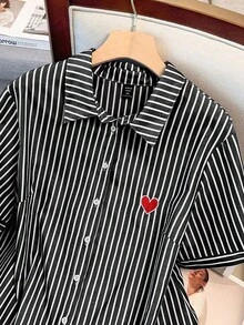 SHEIN Clasi 休閒寬鬆短袖襯衫與短褲條紋大尺碼兩件套 - 黑與白 - 查看 5