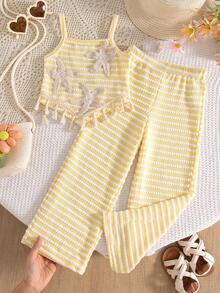 SHEIN Elladie kids 2件組少女夏季海灘週末套裝，創意3D海星裝飾細肩帶上衣搭配蕾絲拼接與不對稱流蘇下擺，視覺修身休閒長褲，島嶼風 - 黃色 - 查看 5