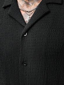 Manfinity CasualCool 男士舒適素色泡泡皺褶面料短袖領襯衫搭配抽繩鬆緊腰長褲，適合休閒度假、朋友約會、雞尾酒會、沙龍、聚餐晚餐、日常辦公、簡約商務，特別適合春夏季節，適合個人穿著或作為送給朋友的禮物 - 黑色 - 查看 6