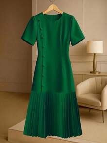 SHEIN Clasi 大尺碼女款鈕扣百褶下擺圓領短袖洋裝 - 綠色 - 查看 1