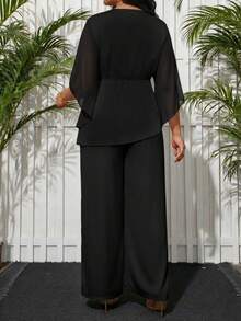 SHEIN Lady طقم نسائي أنيق من قطعتين مقاس كبير بلوزة وبنطلون واسع الساق - الأسود - مشاهدة 2