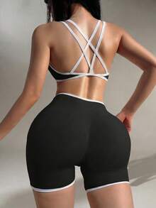 SHEIN Sports 2件套无缝高弹力运动文胸和短裤套装 - 黑色 - 查看 2