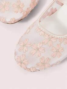 CUCCOO DOLLMOD Women's Shoes, Light Pink, Round Toe Dew Heel Closed Toe Sandals, Flower Embroidered Mesh Yarn, Sweet And Cute, Comfortable, Soft And Breathable - Rose - pink - View 4