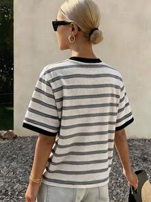 Livesso Camiseta de manga corta con cuello redondo y rayas para mujer - Blanco - Ver 2
