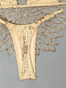 Swim Vcay 2026 Spring/Summer Triangle Cup Halter Neck Gold Foil Fabric Sunflower Metal Buckle Edge Ruffle High Cut Adjustable Sexy Bikini For Women, Suitable For Beach, Seaside And Pool - Gold - View 6