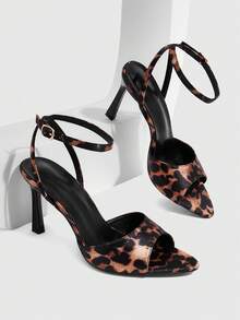 Silk leopard print
