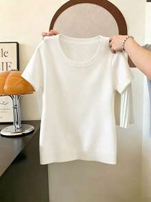 EMERY ROSE Plus-Size Women's Spring/Fall Casual Wear: Simple And Versatile Casual Style, Solid-Color Basic Top. Plus-Size Fitted Short-Sleeve Knit Top With A Large Round Neckline, Perfect For Spring And Fall - White - View 3