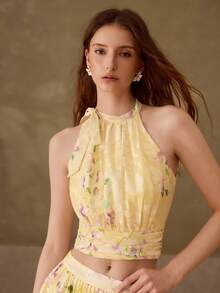 MOTF PREMIUM TOP DE MODA PARA MUJER CON ESTAMPADO JACQUARD, CUELLO CON NUDO, CUELLO HALTER, PLISADO, CROP Y SIN MANGAS - Amarillo - Ver 4