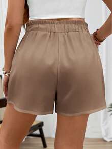 EMERY ROSE Celana Pendek Kasual Wanita Ukuran Besar Warna Khaki Polos Model Paperbag dengan Tali Serut dan Karet Pinggang Tinggi, Saku Tempel, Potongan Longgar dan Lebar, Cocok untuk Aktivitas Sehari-hari di Musim Panas - MultiWarna - View 2