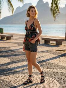 CAJUNI Lässiges Urlaubscami mit Blumenmuster und rückenfreiem Design - Verschiedenfarbig - Übersicht 5