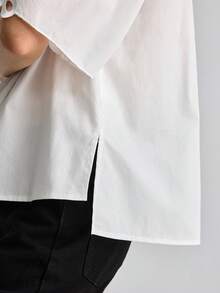 Ontre 女款舒適親膚克雷普面料圓領寬鬆落肩襯衫，刺繡鏤空設計、不對稱下擺，現代都市時尚商務休閒辦公穿搭，優雅郵輪與中東婚禮賓客造型，極簡奢華質感四季百搭休閒襯衫 - 白色 - 查看 5