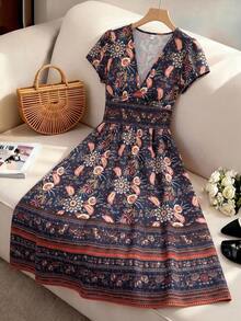 SHEIN Clasi Đầm midi nữ mới thanh lịch cổ chữ V tôn eo tôn dáng có túi họa tiết hoa, đầm đi biển mùa hè - màu đen - Xem 7