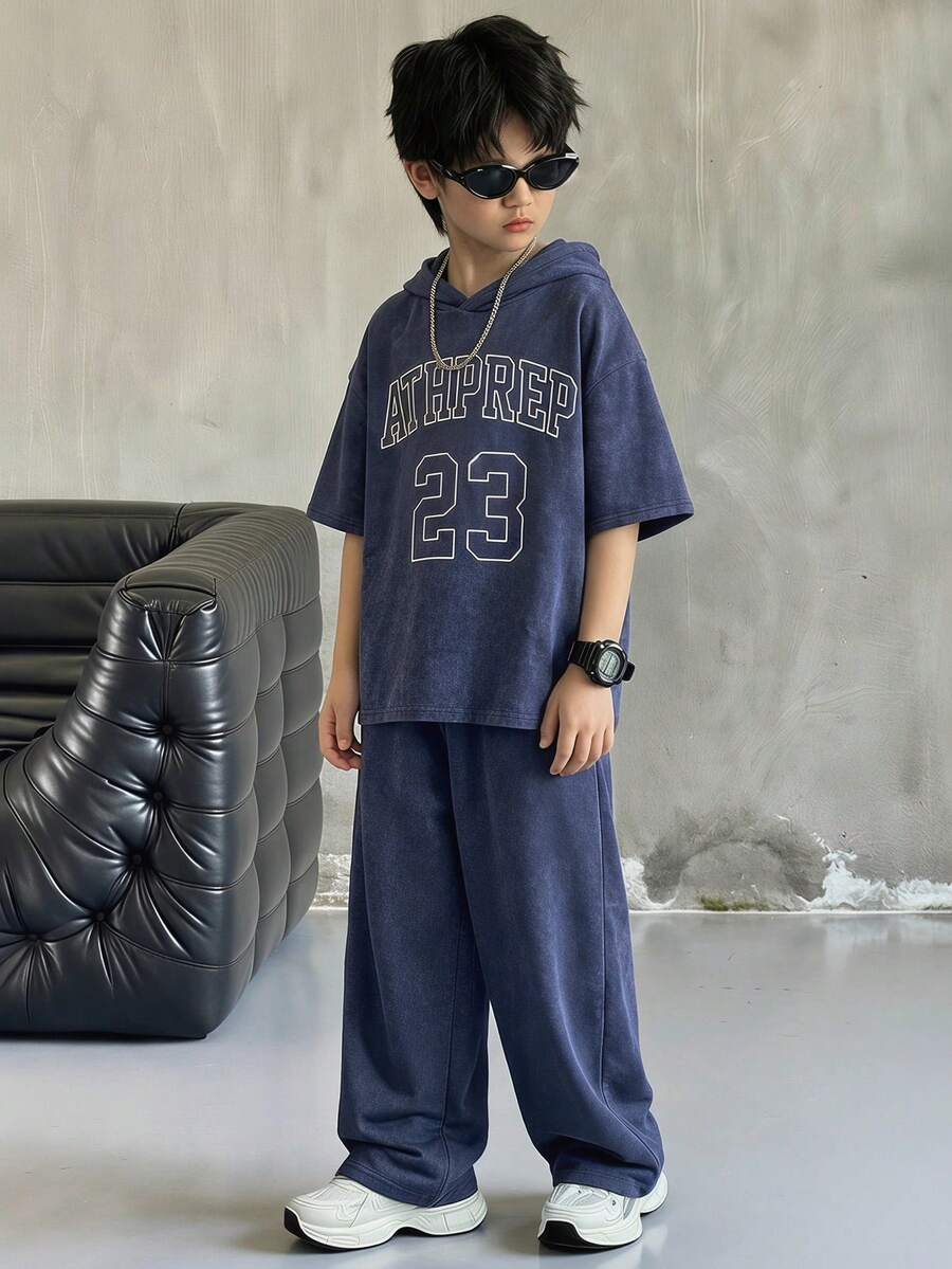 SHEIN Little Byeori 两件套儿童青少年男童休闲学院风舒适字母印花连帽T恤和直筒宽松运动裤套装,适合春夏季节、郊游、情人节、约会、旅行、度假、家庭聚会、返校、婚礼、晚宴、运动、生日派对等场合。 - 彩色 - 查看 1