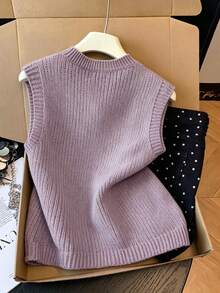 EMERY ROSE Plus-Size Women's Spring/Fall Casual Style: Simple, Versatile, And Feminine. Light Purple, Soft And Plush Textured Knit. Horn Button, V-Neck, Loose-Fitting Plus-Size Knit Vest. Perfect For Spring And Fall. - Purple - View 2
