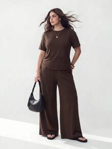 Solavibe Plus Size Women's Solid Color Round Neck Short Sleeve Top And Long Pants Casual Daily Two Pieces Set Vacation Chocolate Brown Summer Formal - Brown - View 5