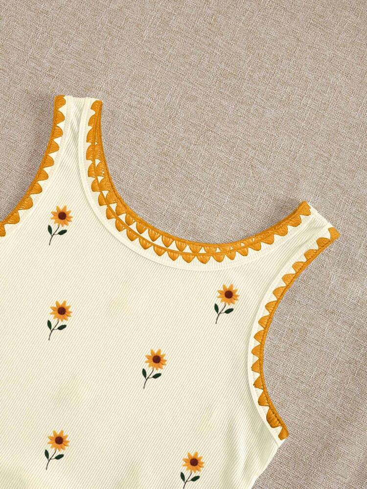Resyla Full Daisy Pattern Embroidered Women's Vest Fashion Shell Lace Vest Top - Apricot - View 4
