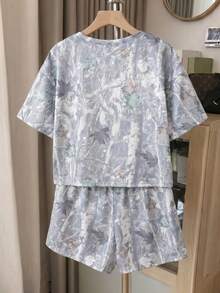 SHEIN 2piezas/Set Camiseta Corta Holgada para Niñas Preadolescentes + Pantalones Cortos Casuales con Cordón en la Cintura y Estampado de Camuflaje, Pantalones Cortos para Niños, Conjunto de Ropa Casual Diaria - Gris - Ver 3