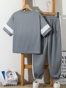 SHEIN 2pcs Baju Anak Laki-Laki Remaja Kasual Minimalis Cetak Digital Kerah Bulat Model Pullover Desain Blok Warna Cocok Untuk Musim Panas, Olahraga, Lari, Aktivitas Luar Ruangan - Grey - View 3
