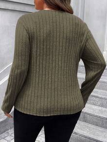 SHEIN LUNE Women's Olive Green Casual Autumn Commuting And Travel Outfits Plus Size Knit Top, Round Neck Side Button Irregular Hem Ribbed Long Sleeve Tee, - Army Green - View 2