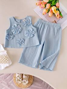 SHEIN 男嬰女嬰通用 0-3歲 嬰幼兒 2件組 時尚可愛 3D花朵裝飾 無袖上衣與短褲套裝，適合日常穿著、度假及春夏季 - 藍色 - 查看 1
